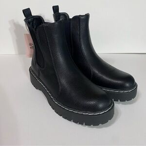 New boots for women 7.5